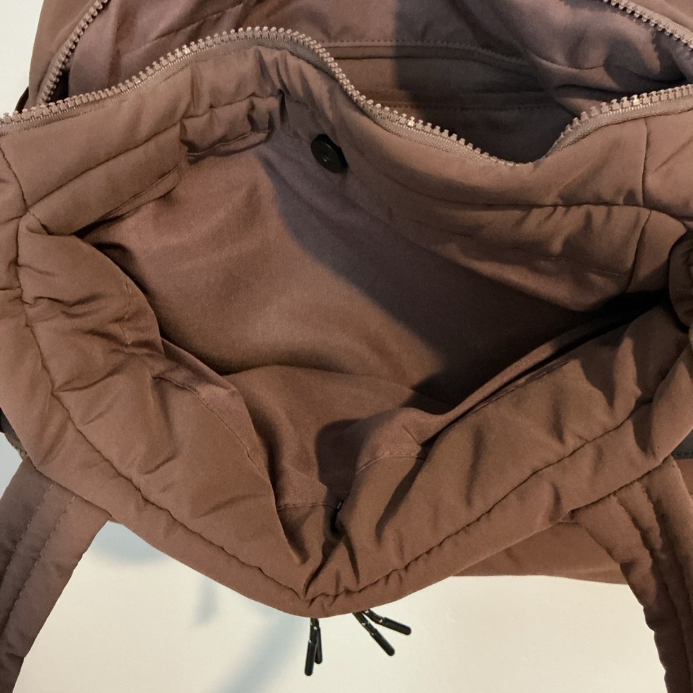 Free People Movement Camel Gym Bag / Tote with Removeable Shoulder Strap - Picture 9 of 15